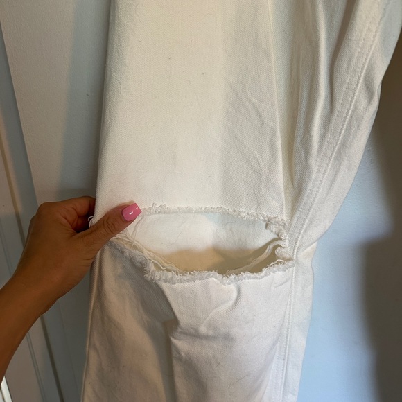 White Jeans - Picture 2 of 4